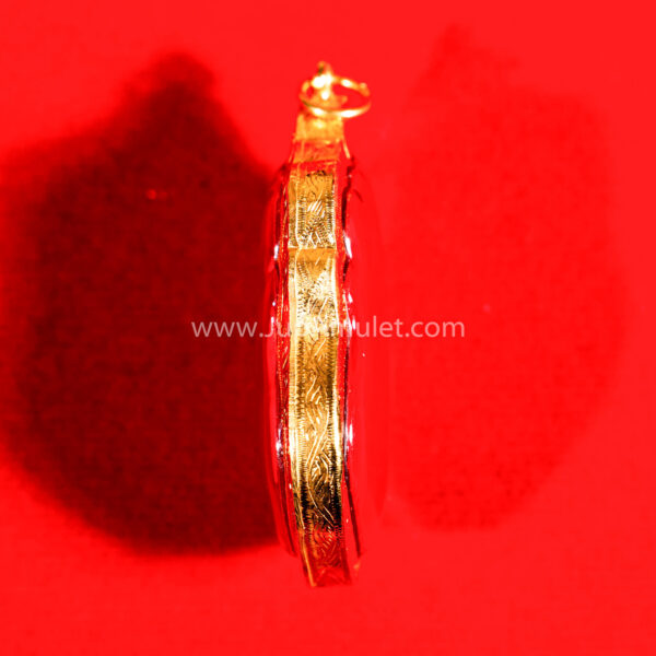 หลวงปู่โต๊ะ เหรียญรุ่นเสมาพัดยศ เนื้อทองแดง ปี 2518 - Image 3