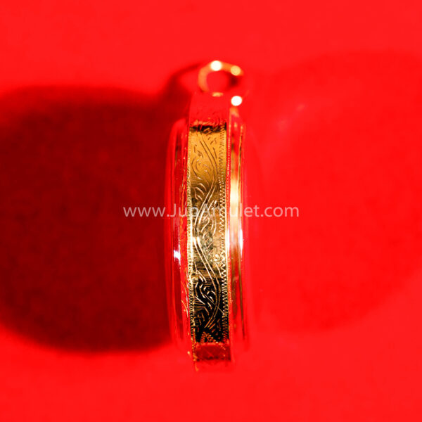หลวงปู่โต๊ะ เหรียญรุ่นกลมกลาง รุ่น 3 ปี 2512 - Image 3