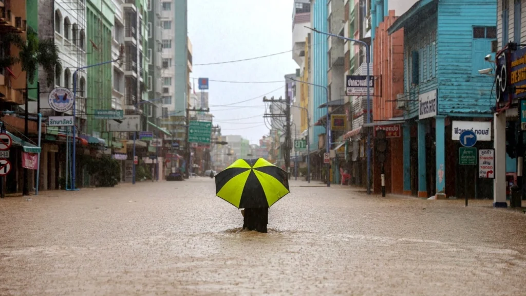 น้ำท่วมภาคใต้68