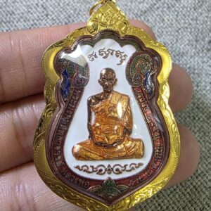 หลวงพ่อรวย รุ่นไตรมาส ปี59  เนื้อทองแดงลงยาขาว